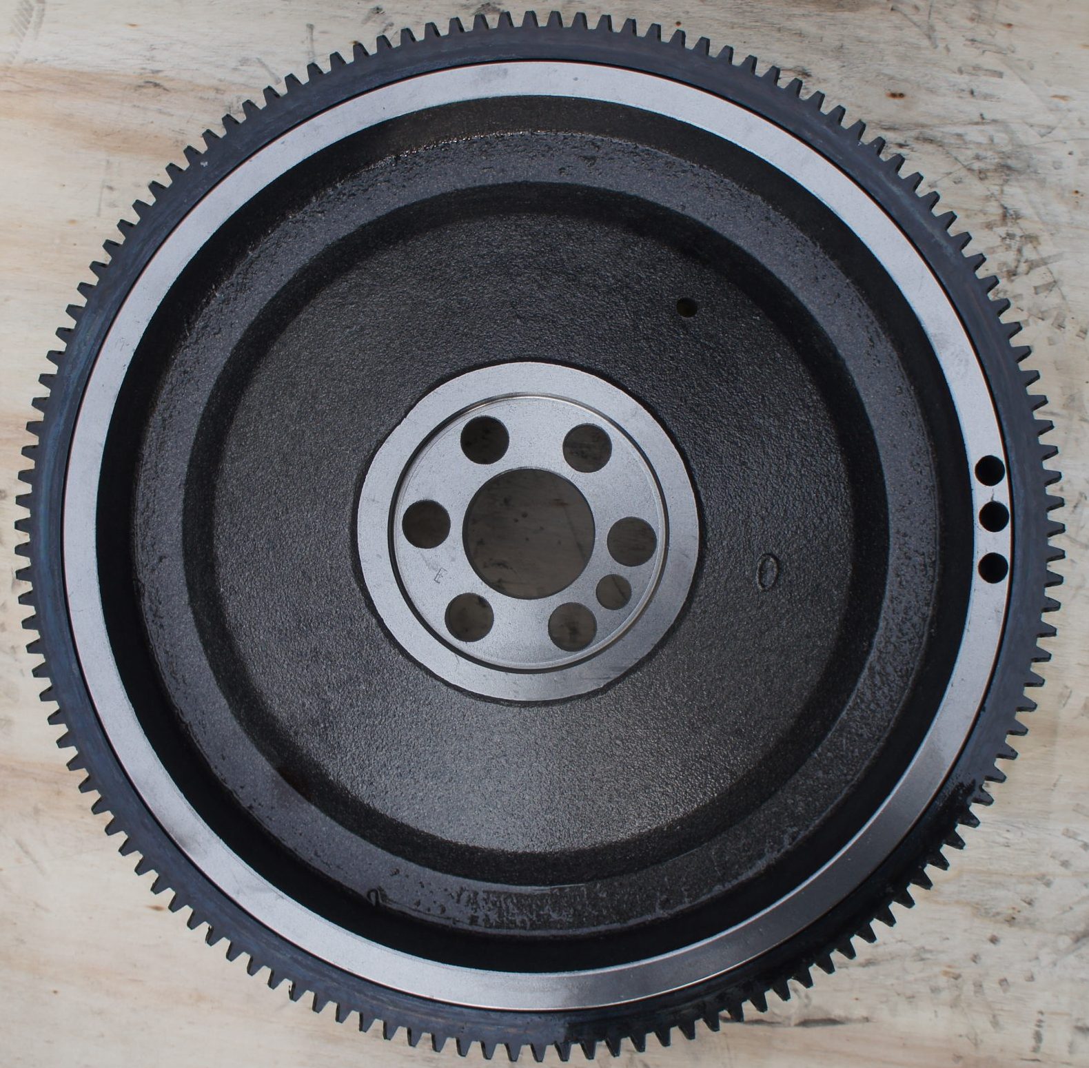 What is a Flywheel? Complete Guide for Commercial Vehicle Buyers