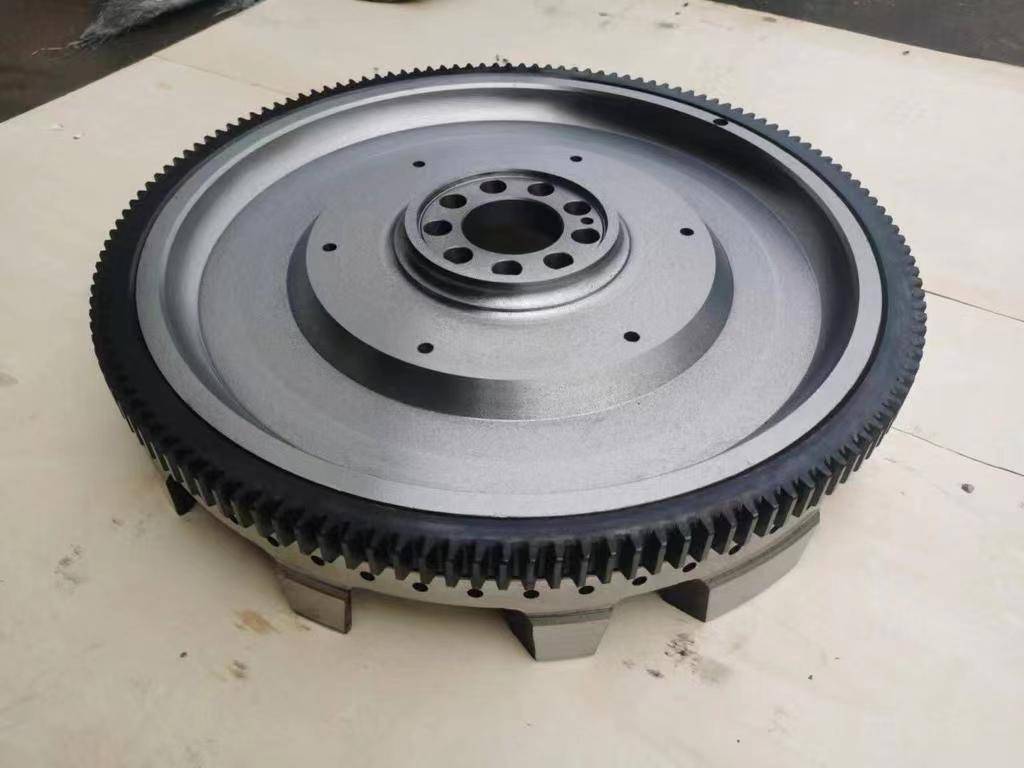 HINO EP100 flywheel, front face with pressure plate bolt ring and ring gear