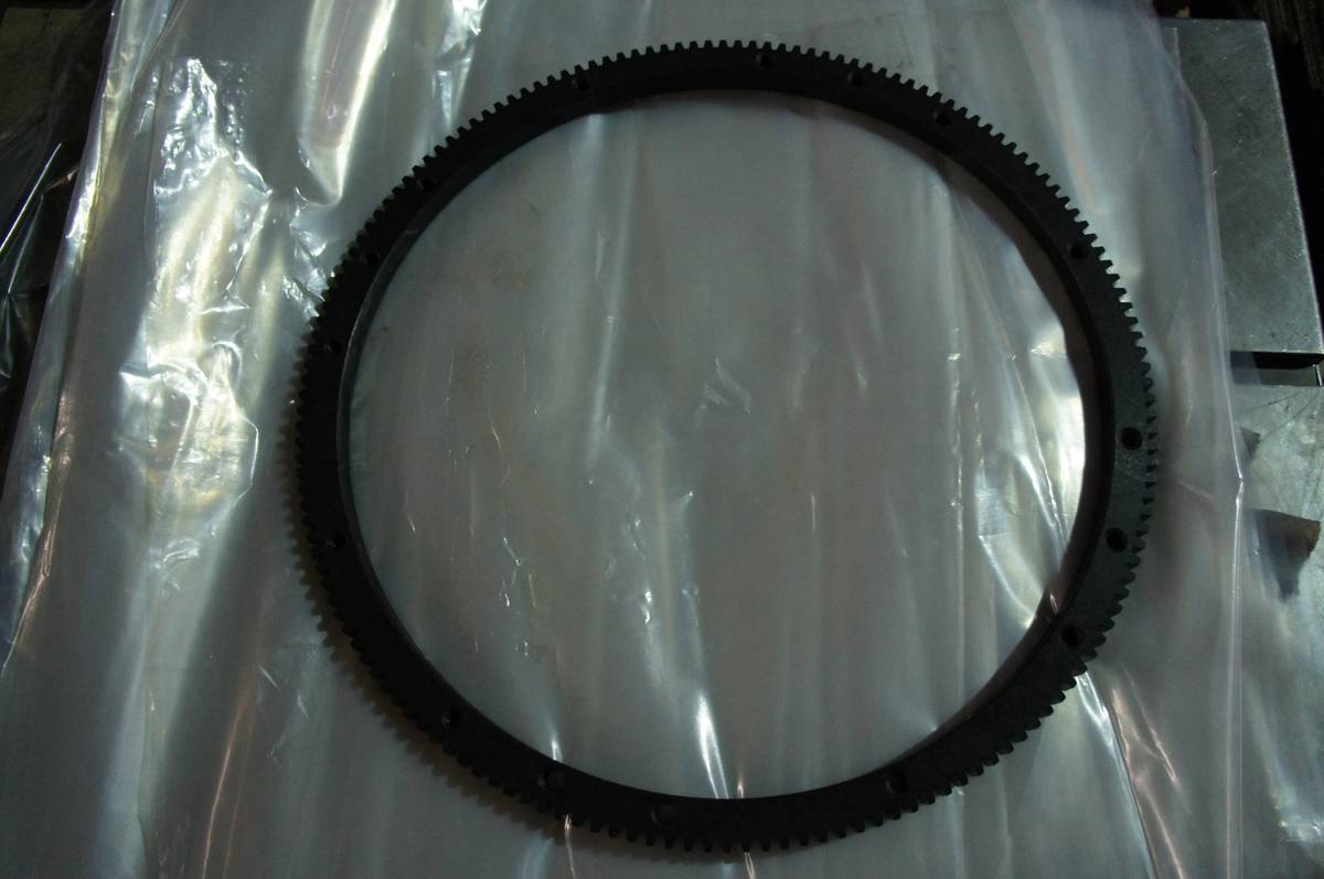 136-tooth cast iron flywheel ring gear, plain outer ring with six mounting holes